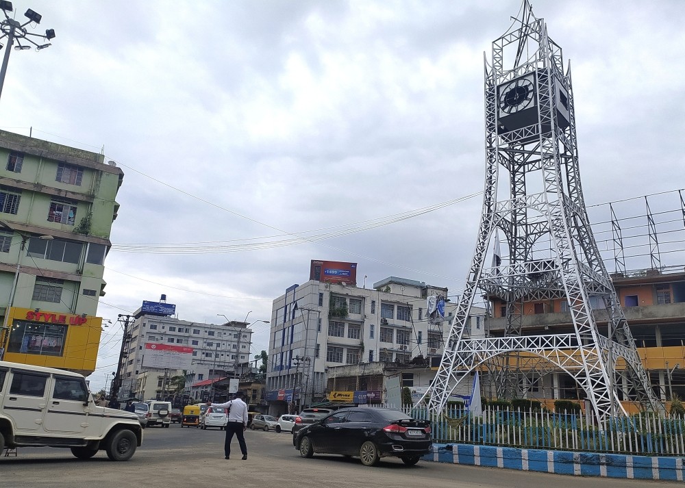 A Dimapur Traffic Police personnel on duty at the busy City Tower intersection in Dimapur on July 30. (Morung Photo)